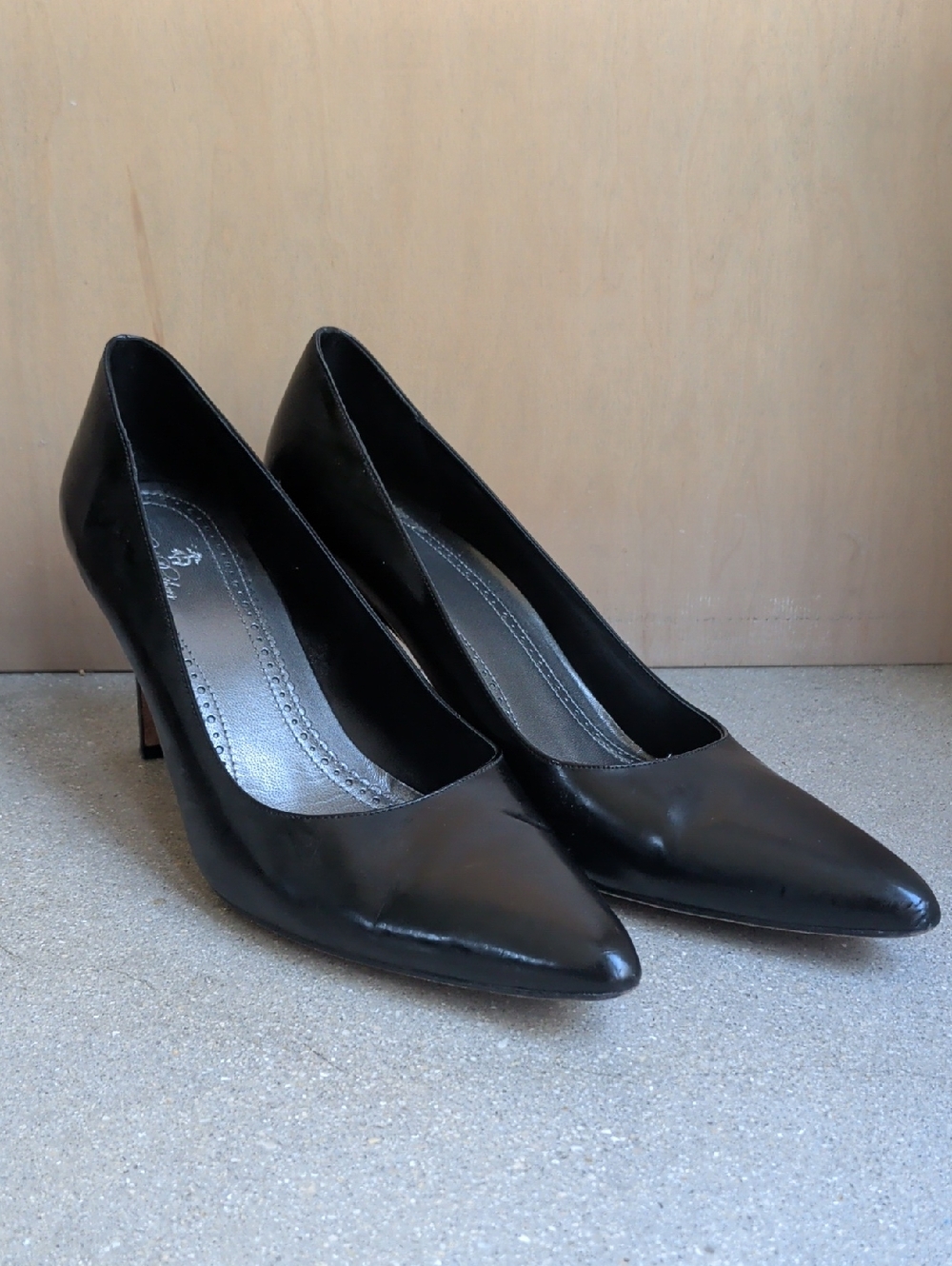 ❤️ Brooks Brothers Black Pumps Women's Size 10